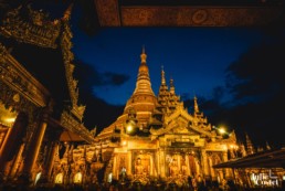 Pagode Shwedagon la nuit