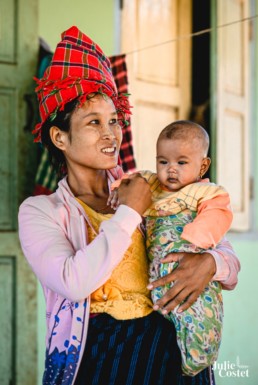 Jeune maman birmane