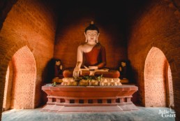 Statue de Bouddha à Bagan