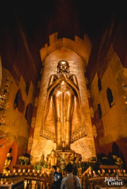 Statue de Bouddha à Bagan