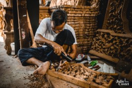 Travail du bois en Birmanie