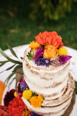 Mariage gâteau coloré