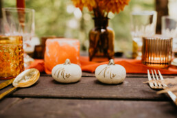 Table décoration pour un mariage en automne