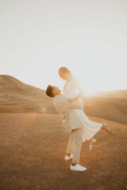 Mariage dans le désert d'Agafay au Maroc