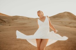 Mariage dans les dunes au Maroc