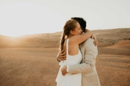 Mariage dans les dunes au Maroc